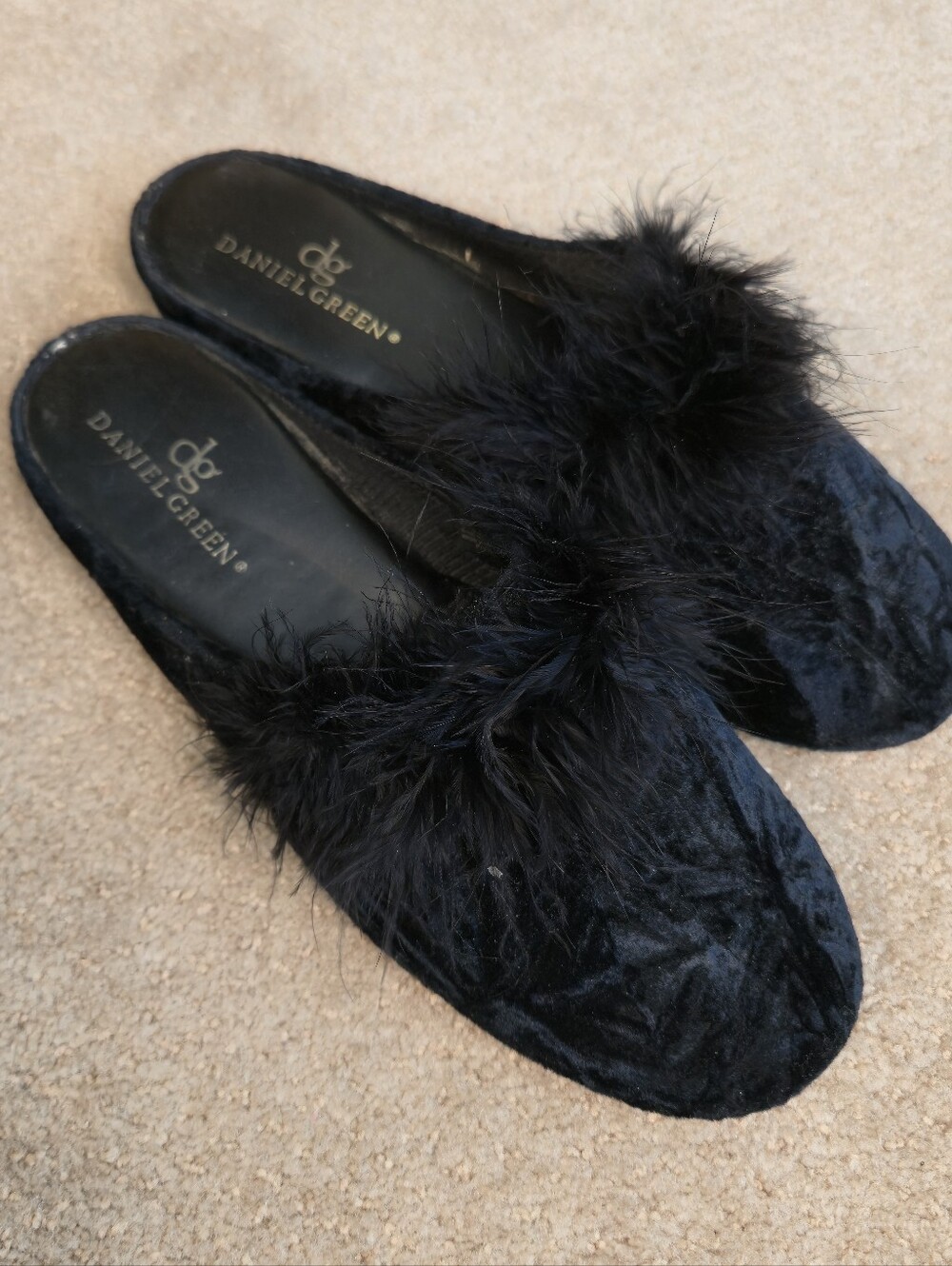 Daniel Green Velvet Party Slippers Size 11